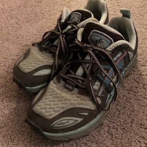 altra trail running shoes